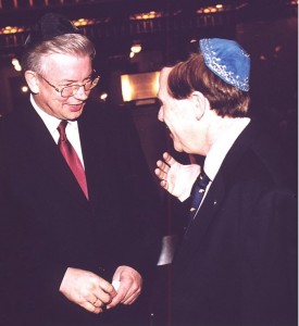 Ari Lipinski mit MP HESSEN ROLAND KOCH, 9.11.2002